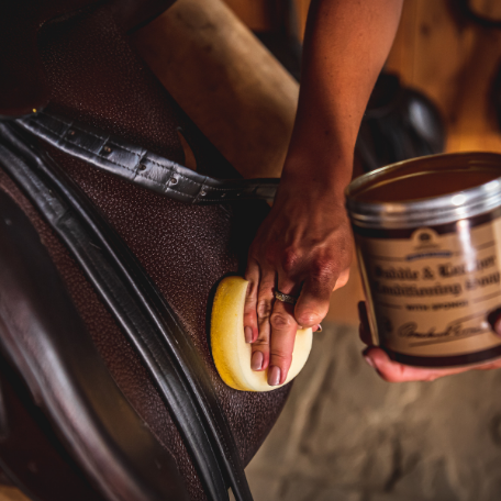 CARR & DAY & MARTIN Brecknell Turner Pflegeseife